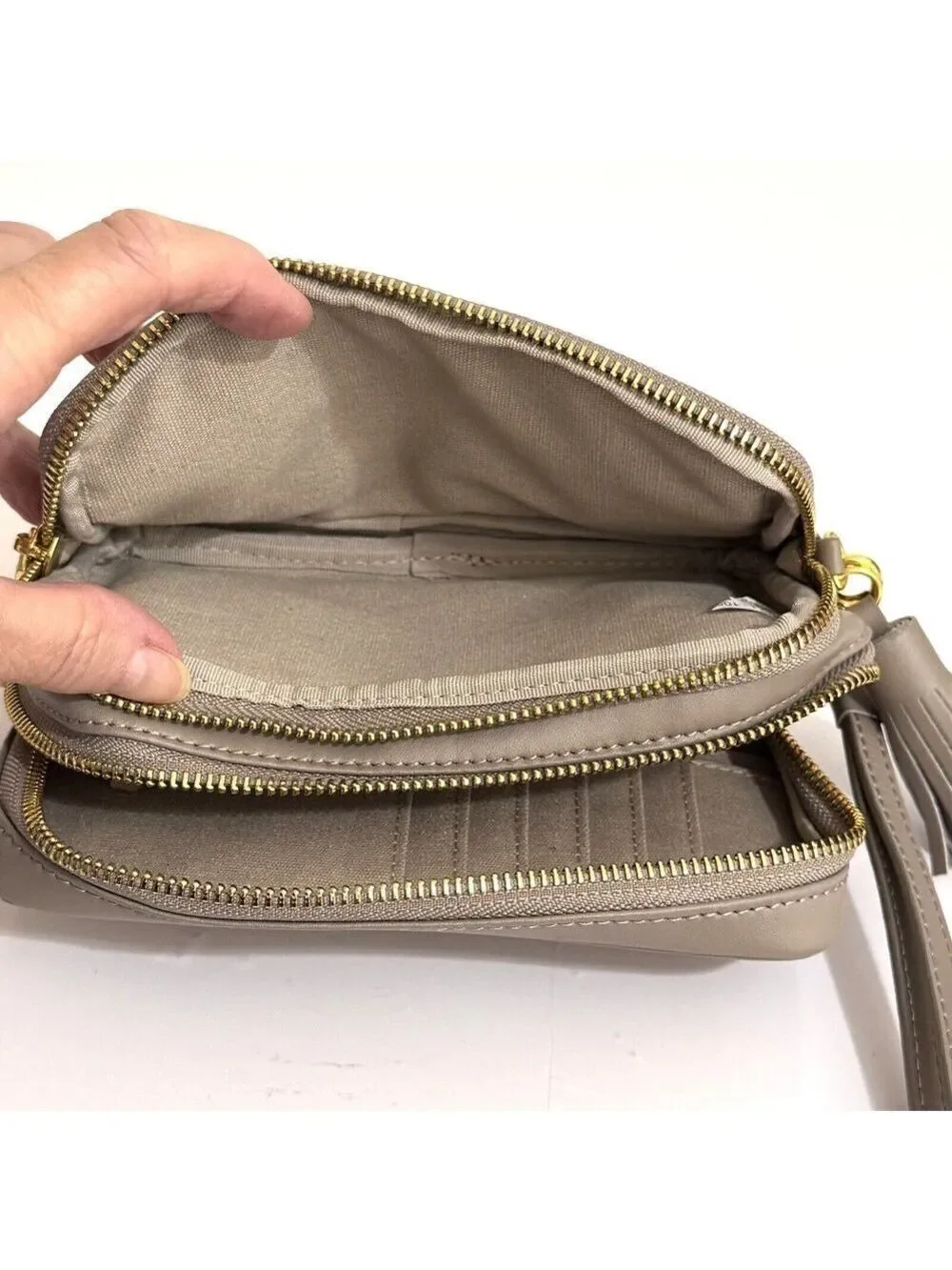 JOY & IMAN Tassel Chic Leather Wallet with RFID 603225-J Taupe 7